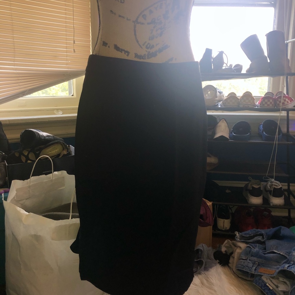 long black business type skirt